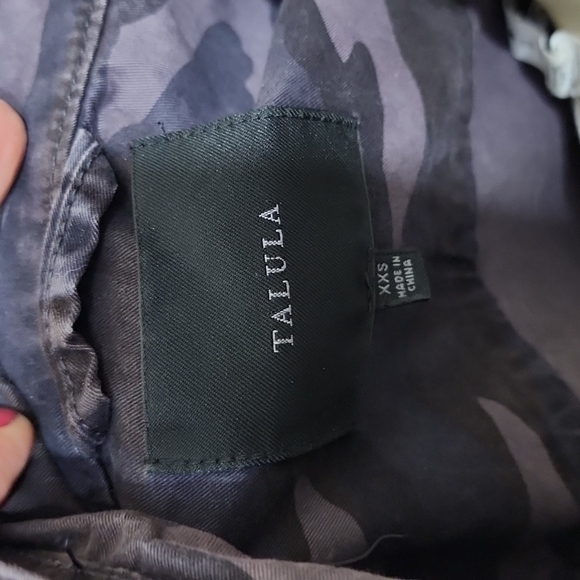 Aritzia Tatula Camo Trooper Utility Jacket Size XXS - Picture 7 of 8